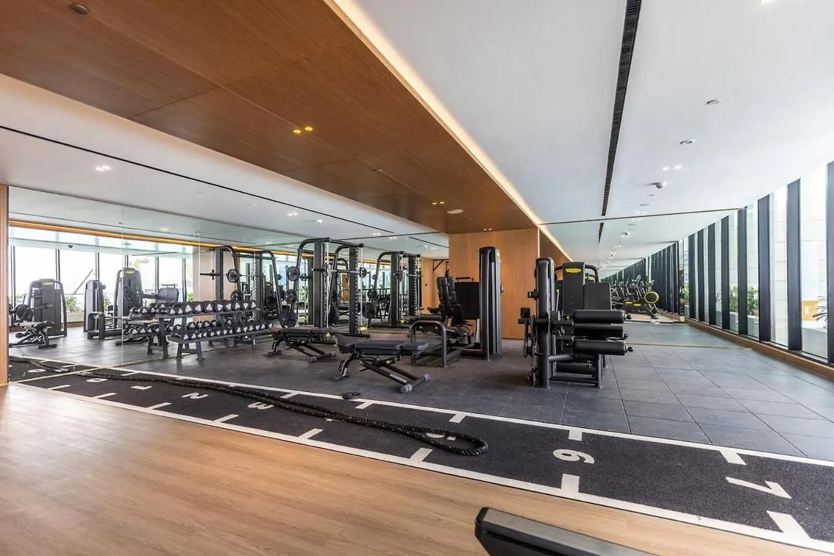 아파트 Waves - Luxe Studio With Jacuzzi & City Views 두바이 아랍에미리트